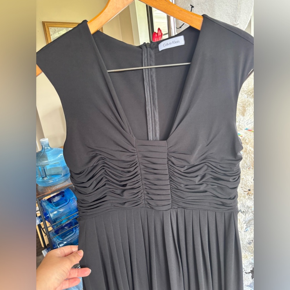 Calvin Klein Black Sleeveless Dress- Size 6 - Picture 2 of 9